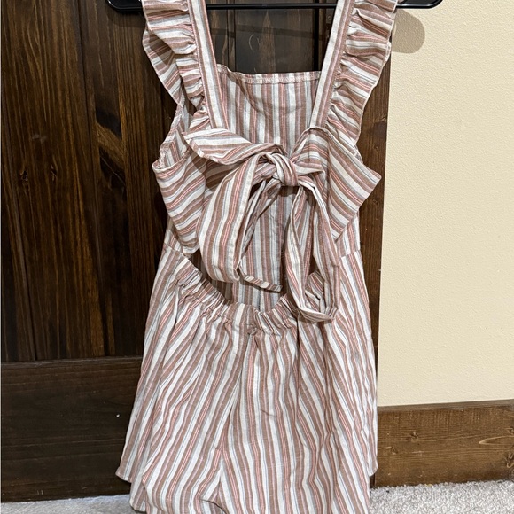 Striped Ruffle Romper - Picture 2 of 3